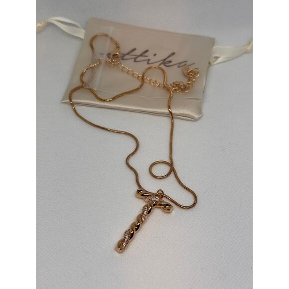 NEW ETTIKA REVOLVE 18K Goldplated Twisted Crystal Initial Pendant Necklace T - Picture 3 of 4